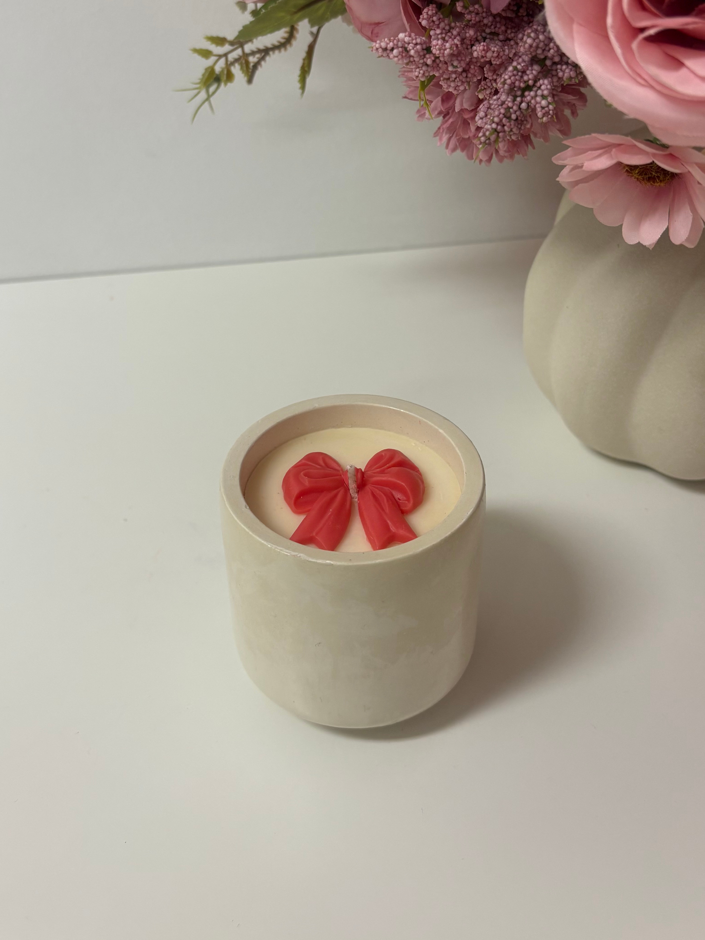 Bow Candle Vessel