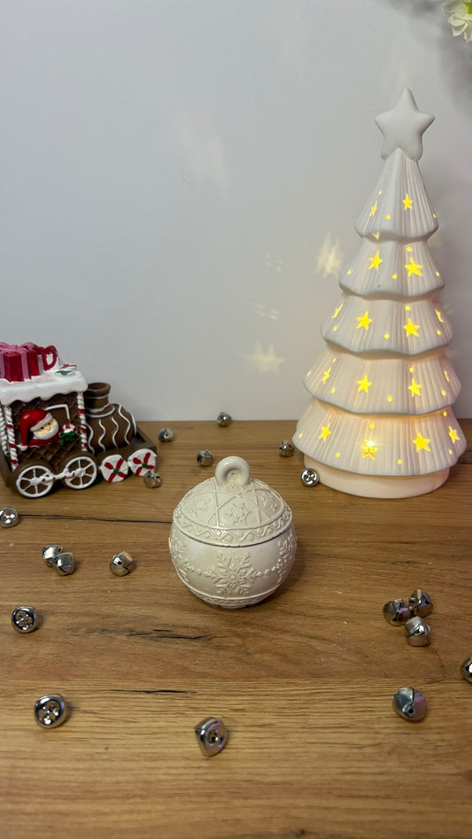 Snowflake Ornament Candle